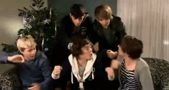 IMAGINE AN INTERNATIONAL DIRECTIONER SLEEPOVER PARTY:
