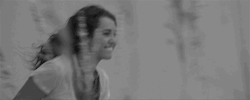 &ldquo;Se aprende a amar não quando se encontra a pessoa perfeita, e sim quando se aprende a crer na perfeição de uma pessoa imperfeita.&rdquo;