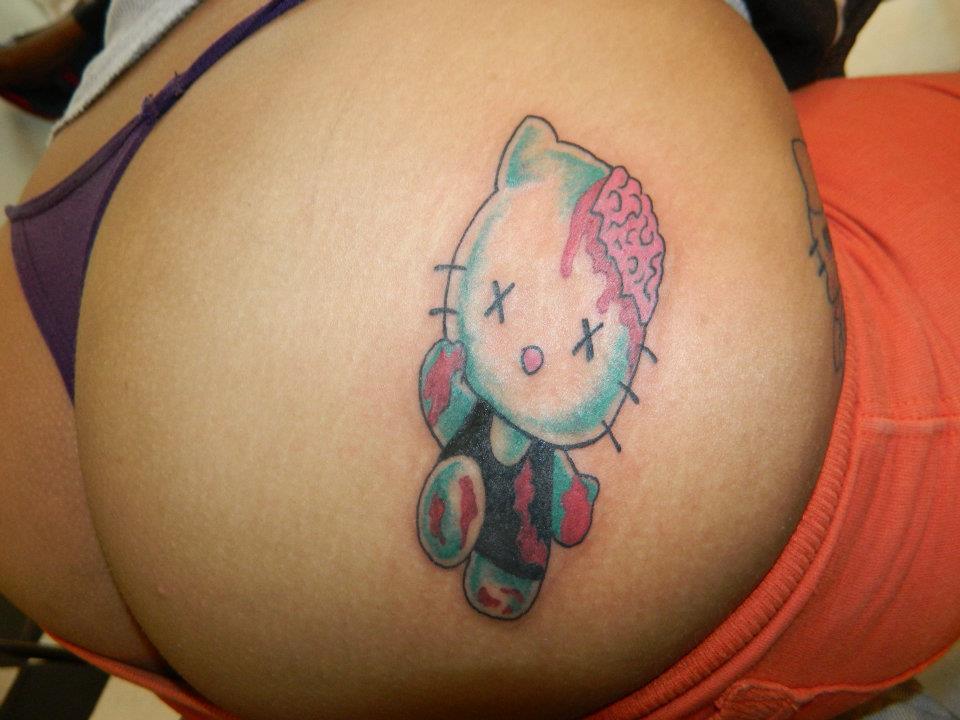 40ozvannyc:  Hidden tattoos &gt; 