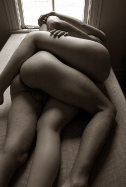 sexplosions:  Best after-sex cuddling position ever. -Lucy 