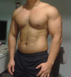 seanbateman9:  hot4gayaveragejoes: my favorite type of build on a guy…. 