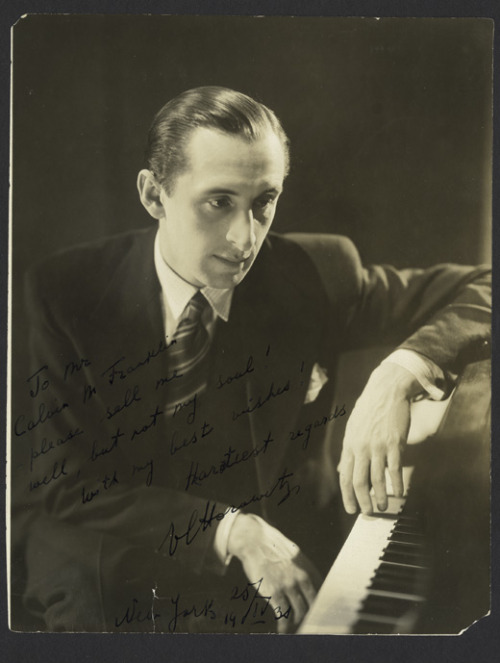 i12bent:Vladimir Horowitz was one of the greatest piano virtuosos of the 20th C. - he esp. excelled 