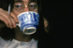 aderblauen:  John Lennon