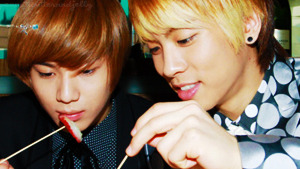 jinpout:  JongTae: 6/9 favorite pictures for kagayaku-shinee  