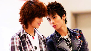 jinpout:  JongTae: 6/9 favorite pictures for kagayaku-shinee  