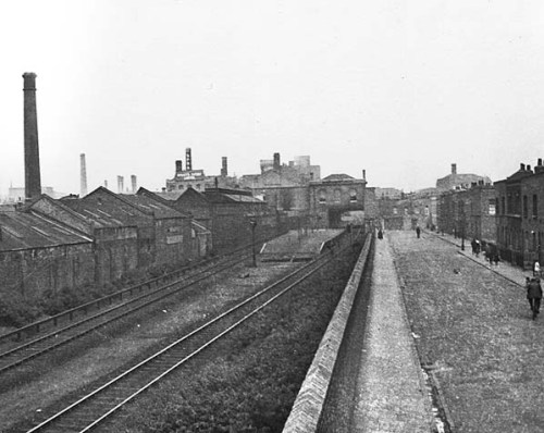 124daisies:South Bromley Station, 1930Chimneys weren&rsquo;t just for the North and industrial Midla