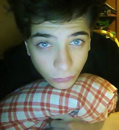 king-of-kfc:  me, hey 