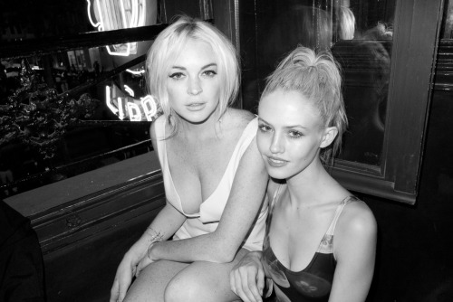 terrysdiary:  Linsday Lohan and Charlotte Free 