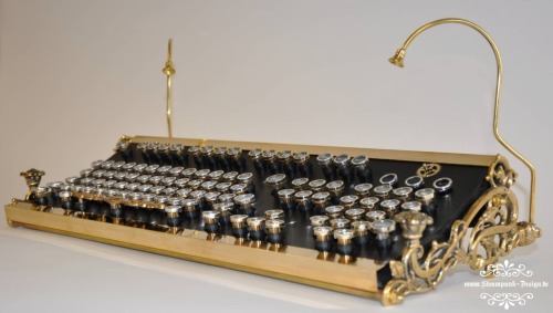 DIY &ldquo;Most detailed Instruction how to build a Steampunk keyboard from the workshop of