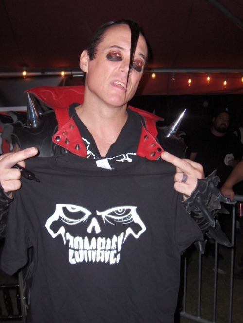 Sex horrorpunk:  JERRY ONLY of The Misfits with pictures