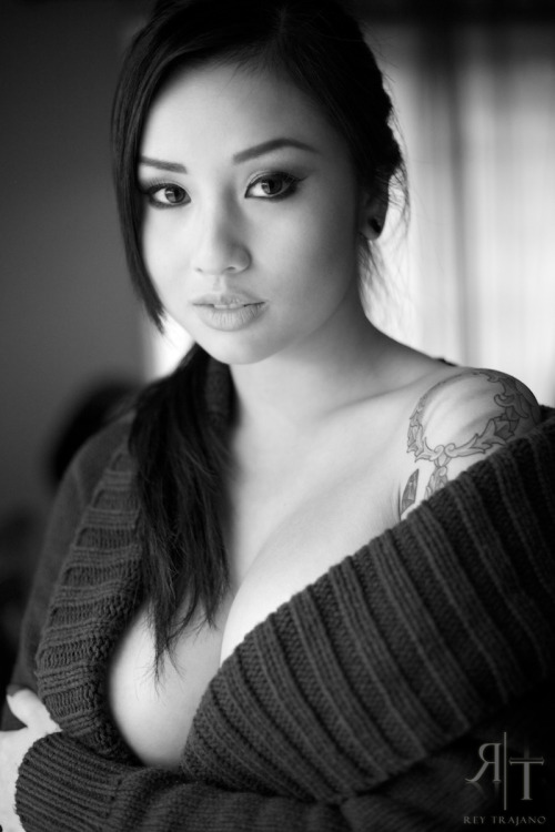 superfinegirls:  Wowzers.