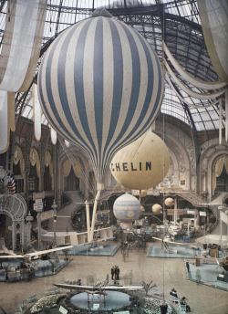 danceabletragedy:  The first air show at the Grand Palais in Paris, France. September 30th, 1909  Photographed in Autochrome Lumière by Léon Gimpel 
