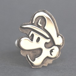 it8bit:  Mario and Luigi Cufflinks in Sterling Silver Created by mrbeaujangles Available on Etsy. 