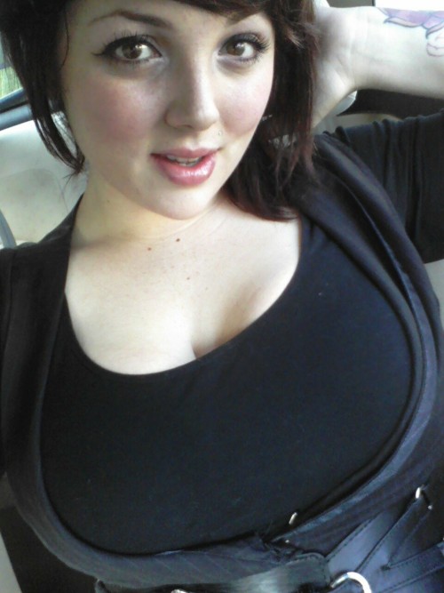 ashleysugarface:  A little more on the natural side.   teen lush tight top big tits lush,mmm,xxx.