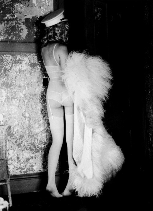 pussylequeer: Amber Heard - VS Magazine by Ellen Von Unwerth, Fall/Winter 2011