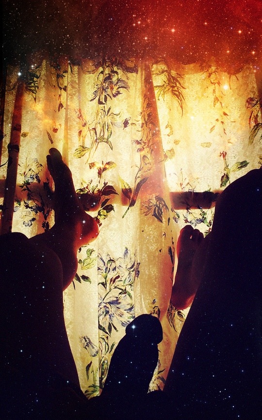 analogbwoyinadigitalworld:  my favorite silhouette 