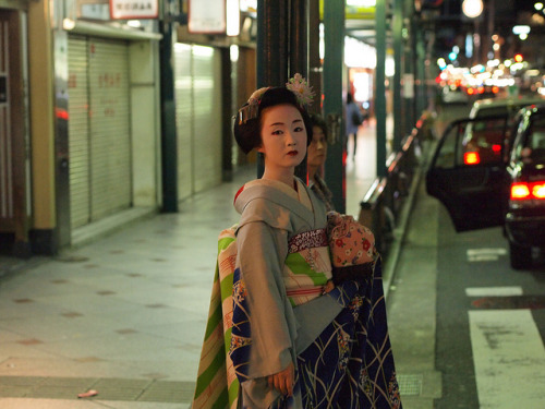 hmaru:maiko Kyoka (Kyouka) san (舞妓　杏佳さん) on Flickr.