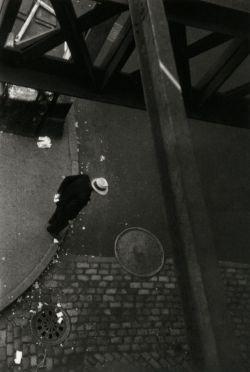 liquidnight:  Saul Leiter From the El, circa