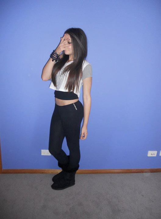a-c-i-d-s-l-u-t-s:  australianbarbies:  JUSTIN BIEBERS TUMBLR!   that kick ass blog.
