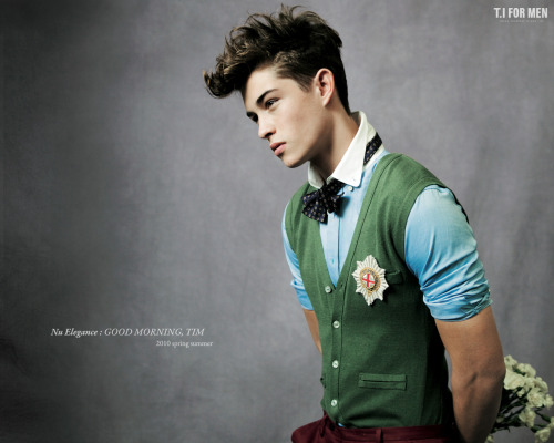 crownsanddaggers:Hubby number 3: Francisco Lachowski