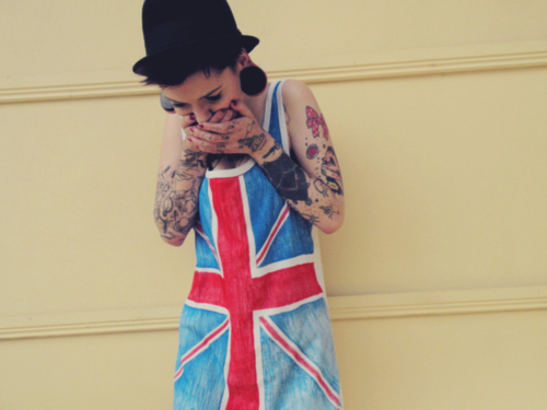 setbabiesonfire:  Hey there.