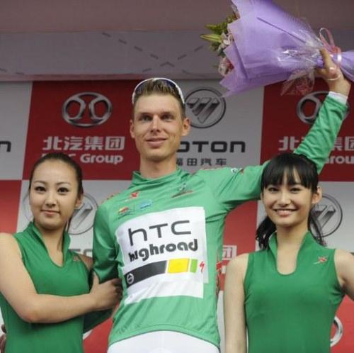 fuckyeahcycling: Tour of Beijing 2011 | Stage 1 New world time-trial champion Tony Martin shows off 