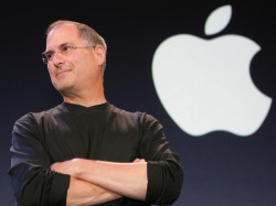  Em homenagem ao grande, talentoso e brilhante Steven Paul Jobs, inventor americano  co-fundador, ex-presidente e ex-diretor da franquia que conhecemos como Apple e também dos estúdios Pixar. Steven acabou falecendo no dia  06/10 com 56 anos. Descanse em