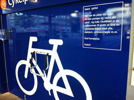 cruiserized:  In Copenhagen, Gas Stations Morph Into Bike Repair Shops