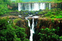 t-e-r-r-a-n-o-v-a:  westeastsouthnorth:  Iguazu Falls, Misiones, Argentina  