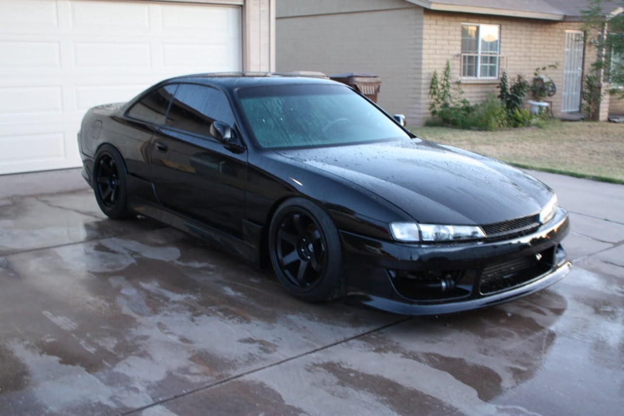 maceywolfgang:  jdmtouch:  Whats wet and black…..Dat kouki  damn 