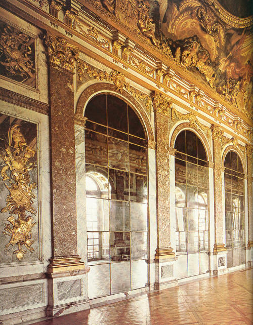 my18thcenturysource: Galerie des Glaces or gallery of the Mirrors, Palais de Versailles. Constructio