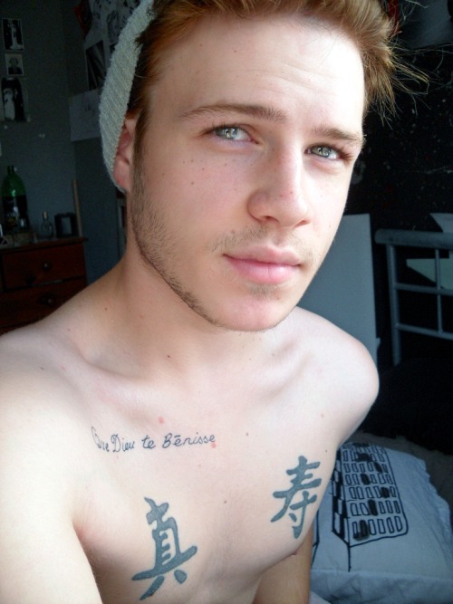 ashleycolinblogs:  ashleycolinblogs.tumblr.com  Que Dieu Te Bénisse…