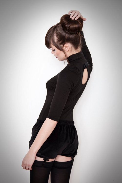 thelingerieaddict:  Getting a very 60’s vibe from this… bellabellaboutique:  Kriss Soonik (Fall Collection 2011). So cute!   