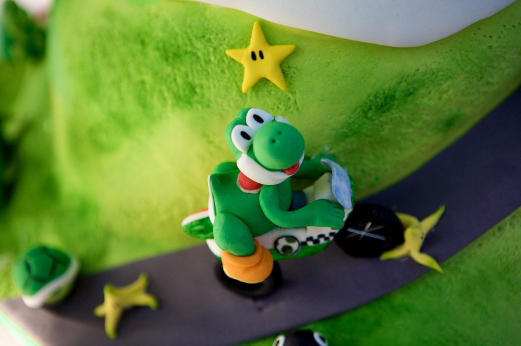 it8bit:  Super Mario Kart Cake  - by letthemeatcake For flickr user M.A.L.’s