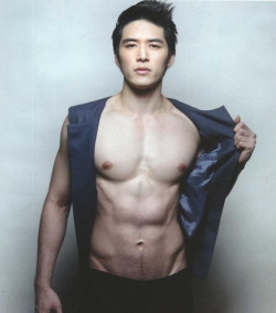 yesshomo:  Asian guys for VOLUME Magazine Sep. 2011 