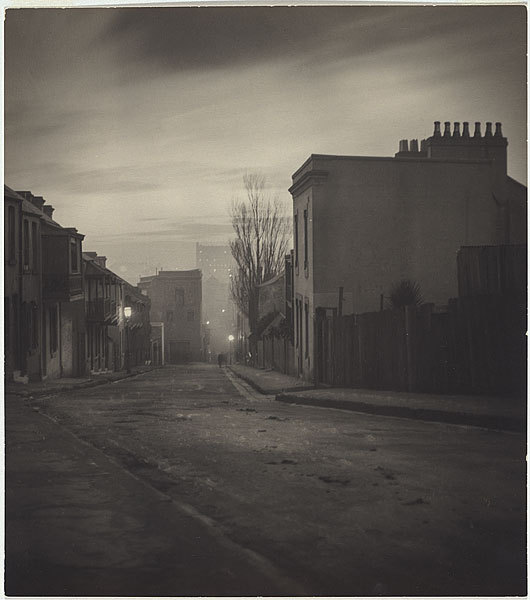 undr:  Harold Cazneaux “Lighting up” Albion Street, Surry Hills 1906 