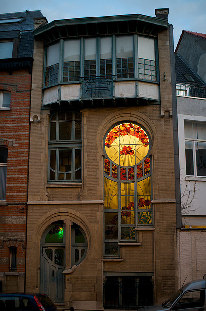 “”
includesindex: 6 rue du Lac
“ I like to imagine living here, going in and out that door, up and down those stairs, gazing out at the view from that very cool bay window at the top…
”