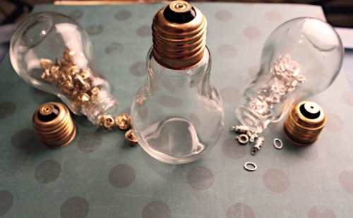 Sex lotharioeatsladiesss:  Light Bulb jars we pictures