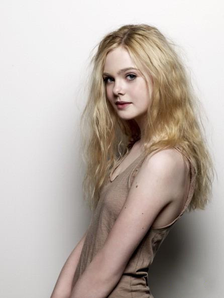 about-to-blow:  Elle Fanning  