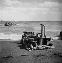 Iwo Jima photo by W. Eugene Smith, 1945