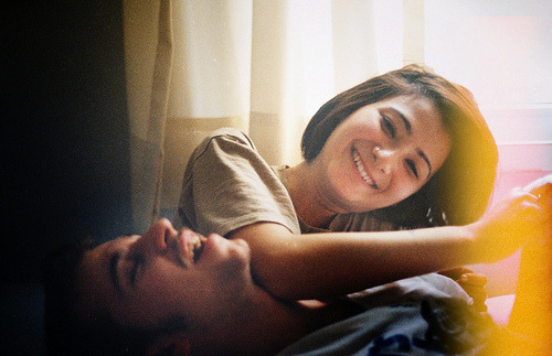  Não tenho tempo pra mais nada, ser feliz me consome muito.  Clarisse Lispector