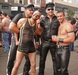 imshaych:  One of these years I’m going to attend the Folsom Street Fair!!   cause it looks like so much FUN!!!    