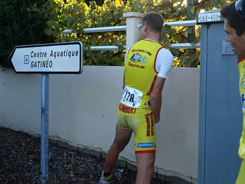 raunchstersports:  Another wrong sign. The “Centre Aquatique” is right here.