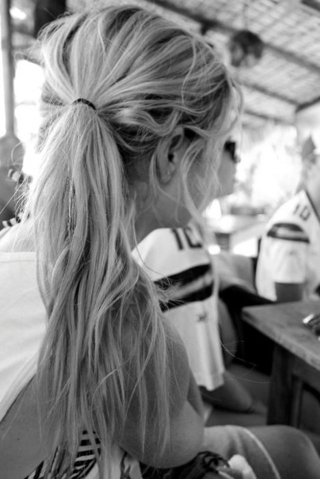 seea-folly:  This is exactly what I want my hair to look like :) 