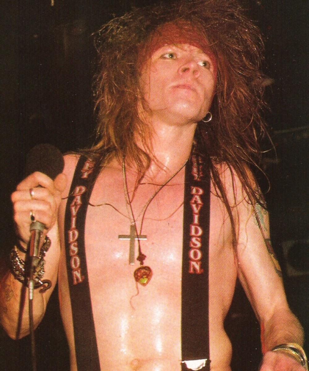 romanovass:   Being Axl Rose’s fan is like being in love with a complicated woman.