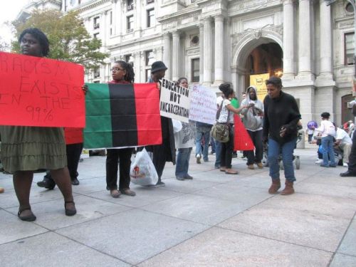 feministdisney: teammedea: complex-brown:  BLACK OUT! At Occupy Philadelphia We had a Black Out
