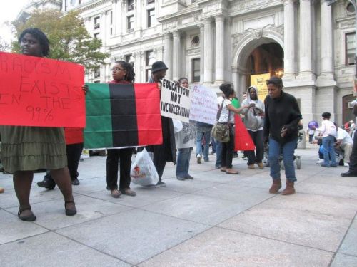 feministdisney:teammedea:complex-brown: BLACK OUT! At Occupy PhiladelphiaWe had a Black Out! at Occu