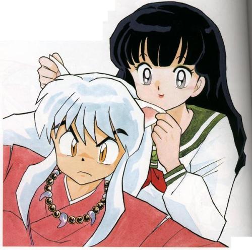 samantha-vas-ictomi:  At first I was posting this to compare and talk about how cute they used to be. Then I noticed that in the second picture the string on InuYasha randomly pops up out of nowhere. 