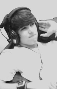  E quando você vê as pessoas do tumblr que se dizem feias…você percebe que é um:  Ai abençoa   perto desses ai eu pareço o capeta. 