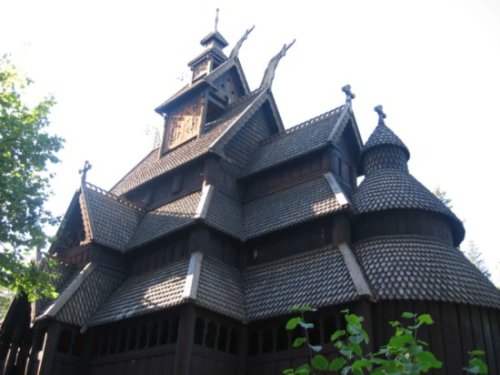 The Gol stave church is dendrochronologically dated to 1212. When the city built a new chu